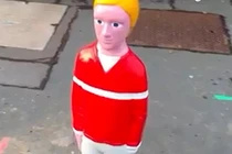 Chống phóng nhanh vượt ẩu với cột mốc giao thông hình trẻ em