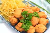 Cách làm món cá viên chiên sốt mắm me