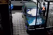 Clip vụ trộm ô tô chứa 400 cây vàng chấn động ở Hà Nội