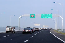 Trải nghiệm hiếm có trên đường cao tốc Hà Nội - Hải Phòng