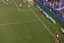 Top 10 pha ghi bàn đẹp mắt từ chấm phạt góc (2)