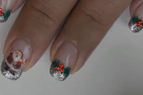 Cách sơn móng tay phong cách Giáng sinh đẹp nhất cho bạn gái