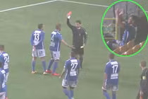 Tình huống nhận thẻ đỏ ngớ ngẩn nhất năm 2016