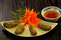 Chả ốc cuộn mỡ chài món ngon lạ miệng