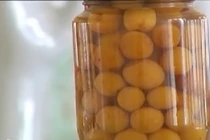 Cách ngâm mơ muối thơm và ngon nhất cho ngày hè