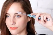 Video: 7 công dụng của bàn chải đánh răng rất hữu ích cho phái đẹp