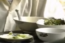 Khám phá bữa cơm sinh viên “sang chảnh” những năm 90