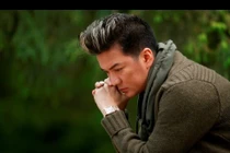 Đàm Vĩnh Hưng khóc, tiết lộ sự thật chấn động về mẹ ruột