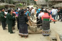 Ngôi làng kỳ lạ cho phép trai gái ngủ chung nhưng cấm làm “chuyện vợ chồng”