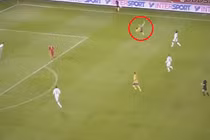 Những pha ghi bàn đẳng cấp nhất thế giới