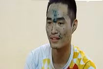 Nam sinh bảo vệ tốt nghiệp trong bộ dạng “người ngoài hành tinh”