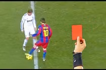 Top 10 pha vào bóng thô bạo như “triệt hạ đối thủ“