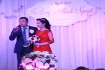 Tự Long hát “Thao thức vì em” tặng vợ yêu ngày cưới