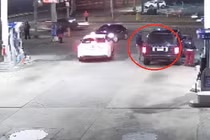 Khiếp đảm trộm xe sang táo bạo ở cây xăng