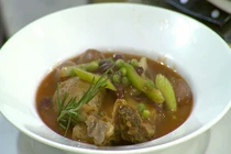 Ngây ngất với món vịt hầm đậu thơm ngon ăn không ngán