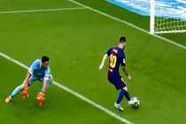 Video: Top 25 pha lừa bóng qua thủ môn ghi bàn đẹp mắt