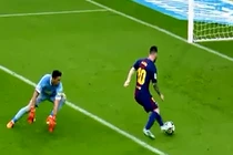 Video: Top 25 pha lừa bóng qua thủ môn ghi bàn đẹp mắt