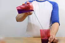 Thí nghiệm thú vị về đường di chuyển kỳ lạ của nước 