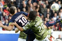 15 pha đánh gót ghi bàn đẳng cấp trong bóng đá