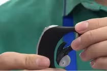 Tai nghe chống ngáy độc đáo Trung Quốc mới phát minh