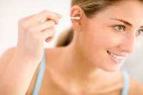 Dùng tăm bông ngoáy tai, ai ngờ những điều này xảy ra