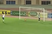 Top 10 pha sút penalty hài hước nhất thế giới