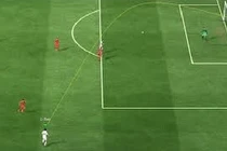 Top 10 bàn thắng đẹp có quỹ đạo bay quái dị