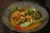 Cách làm món lươn om bông súng ngon hấp dẫn và lạ mắt