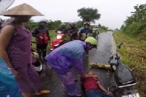 Đi phượt thấy người bị nạn, giúp thế nào cho đúng? 