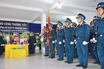 Nghẹn ngào vĩnh biệt Thiếu úy phi công Phạm Đức Trung
