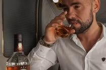 Video: Tại sao uống bia, rượu lại say?