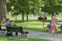 Video hài: Lãnh đủ hậu quả vì trêu gái đẹp