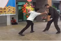 Hướng dẫn trẻ kỹ năng thoát khỏi kẻ bắt cóc