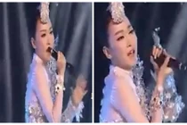 Cầm mic ngược, nữ ca sĩ lòi đuôi hát nhép trên sóng truyền hình