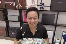 Dân mạng 'dậy sóng' với clip chồng chuẩn bị trăm triệu tặng vợ