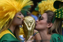 Đội tuyển Brazil sẽ được sex đúng lịch trong kỳ World Cup 2018
