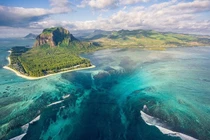 8 địa điểm du lịch dẫn đầu danh sách những điểm đến kỳ lạ nhất hành tinh