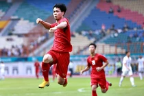 Quân bầu Đức khó trụ AFF Cup: Lấy Công Phượng làm gương!