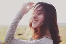 Muốn vạn người mê, đàn bà phải biết tránh 3 điều này trong cuộc đời