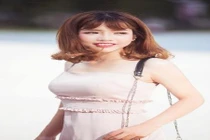 Từng bị chủ quát "mày ra để đuổi hết khách à" cô gái quyết định "đập mặt đi xây lại" 