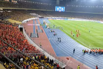 CĐV Việt một mình ngồi ở khán đài Malaysia: Chỉ dám vui trong âm thầm