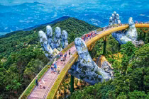 Giới trẻ thích thú khoe ảnh sống ảo “cây cầu trên mây” đẹp mê hồn