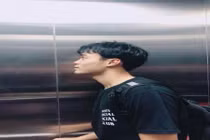 Văn Toàn đổi màu tóc, fan “thích thú” like loạt bình luận từ dàn cầu thủ trẻ