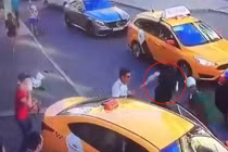 Nga: Taxi lao vào đám đông dự World Cup, 8 người bị thương