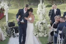 Cô gái dành 7 năm thanh xuân giúp người yêu hồi phục sau tai nạn