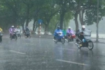 Dự báo thời tiết 26/10: Không khí lạnh tràn về, Hà Nội mưa rào và dông
