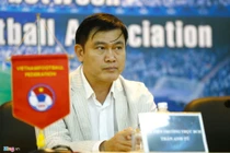 Vì sao bầu Đức, bầu Tú chung tay dẹp loạn ban trọng tài?