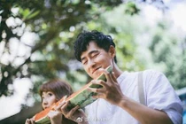 Ảnh cưới chụp bằng máy film "cực tình" xu hướng mới của các cặp đôi trẻ 