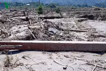  Giọt nước mắt mặn chát của người Yên Bái sau khi lũ đi qua