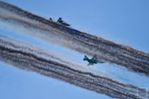 Hãi hùng cảnh cường kích Su-25 ném bom chùm hủy diệt